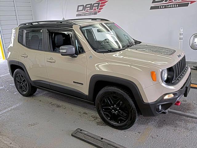 2017 Jeep Renegade Deserthawk 4x4