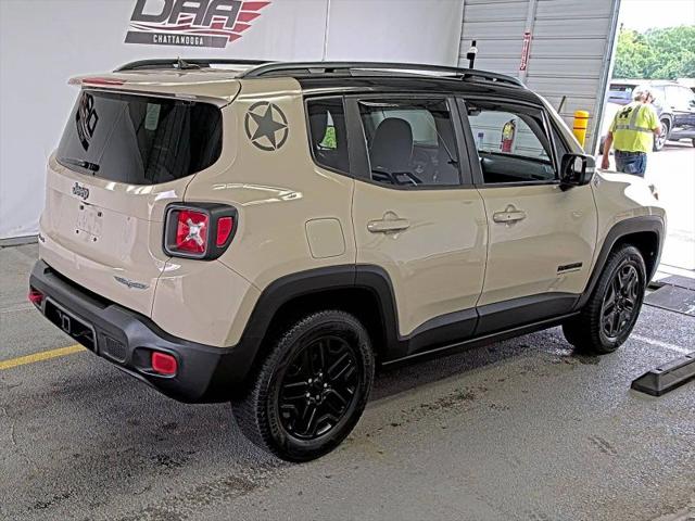 2017 Jeep Renegade Deserthawk 4x4