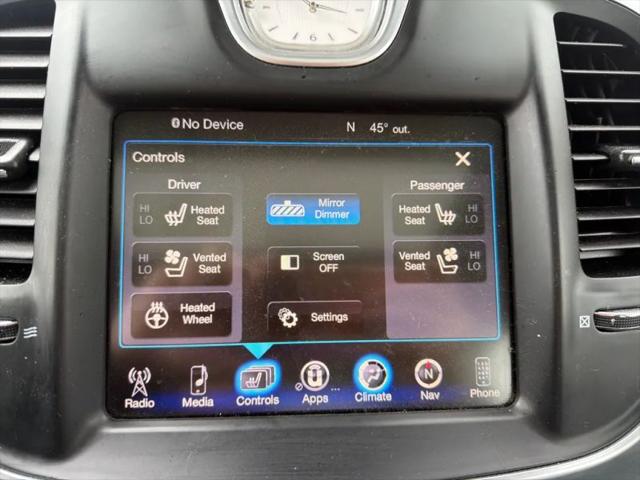 2016 Chrysler 300 AWD