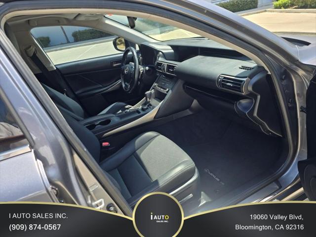 2020 Lexus IS 300 300