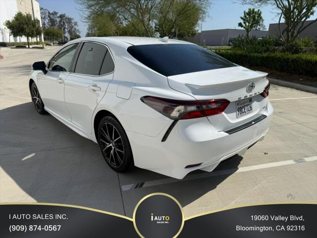 2022 Toyota Camry SE