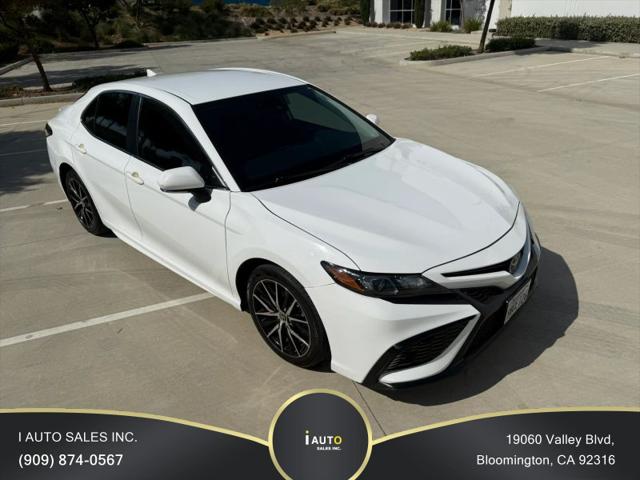 2022 Toyota Camry SE