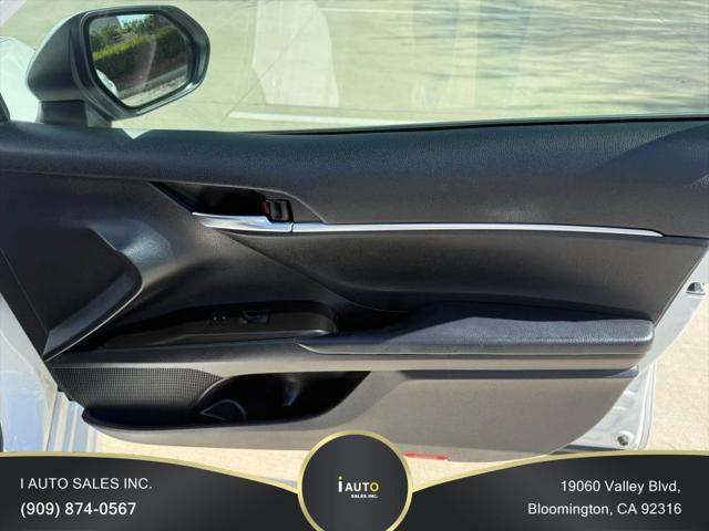 2022 Toyota Camry SE