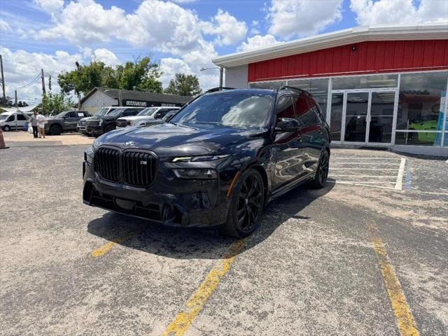2023 BMW X7 M60i