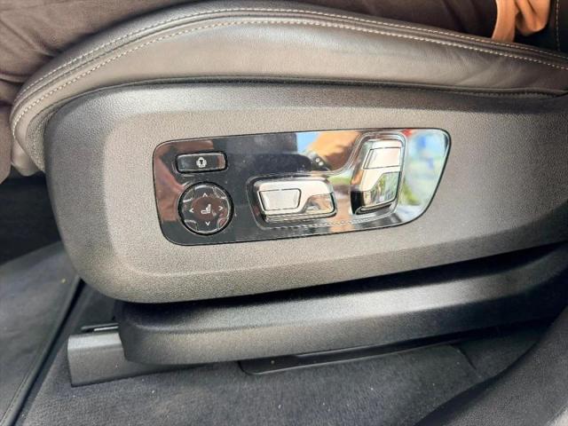 2023 BMW X7 M60i