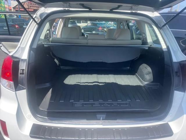 2011 Subaru Outback 2.5i