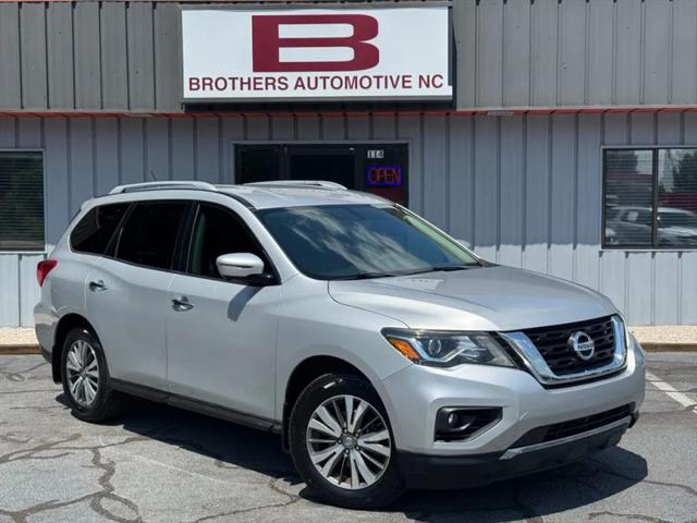 2017 Nissan Pathfinder SL for sale in Aberdeen, NC