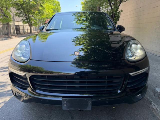 2017 Porsche Cayenne Platinum Edition