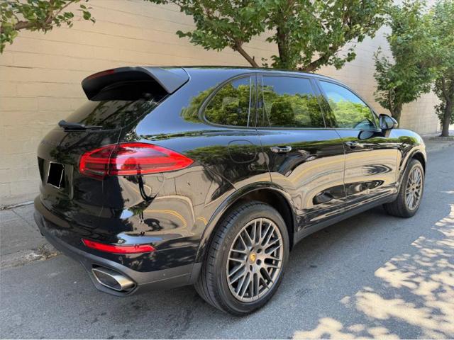 2017 Porsche Cayenne Platinum Edition