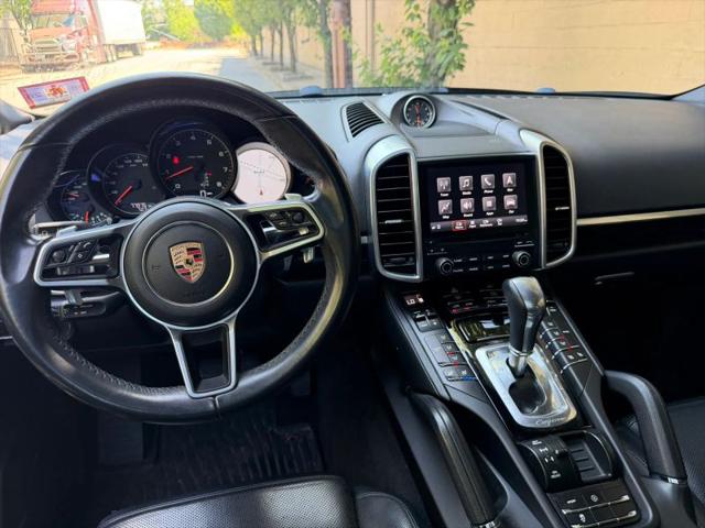2017 Porsche Cayenne Platinum Edition