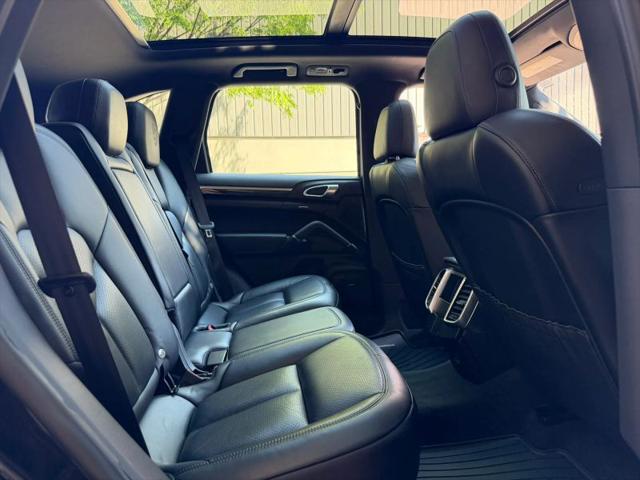 2017 Porsche Cayenne Platinum Edition