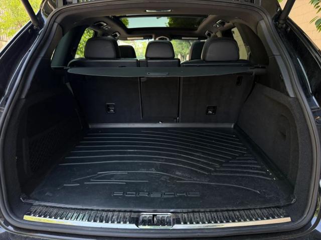 2017 Porsche Cayenne Platinum Edition