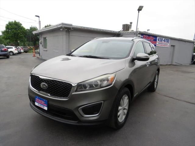 2016 Kia Sorento 3.3L LX
