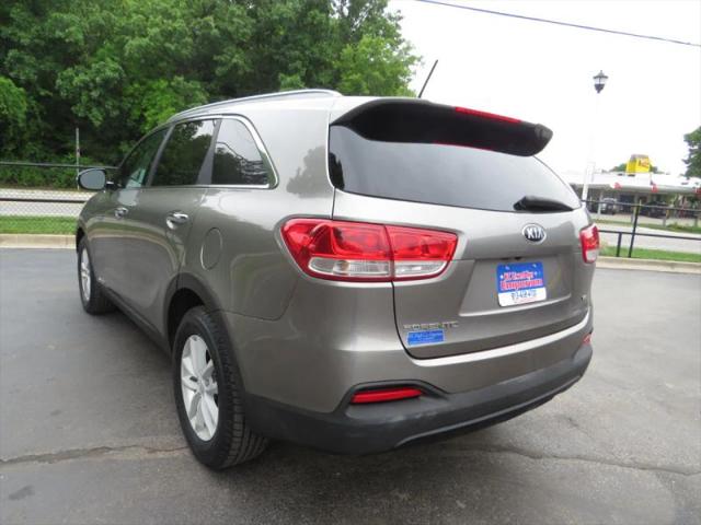 2016 Kia Sorento 3.3L LX