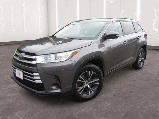 2017 Toyota Highlander LE for sale in Middleton, MA