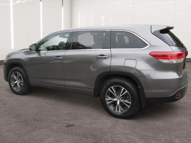 2017 Toyota Highlander LE