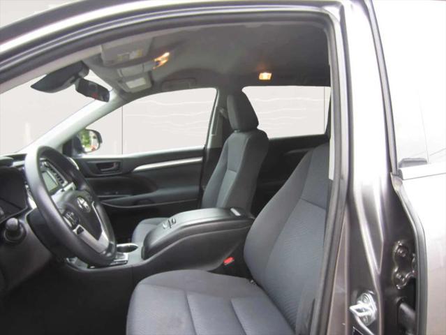 2017 Toyota Highlander LE