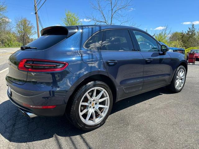 2017 Porsche Macan Base