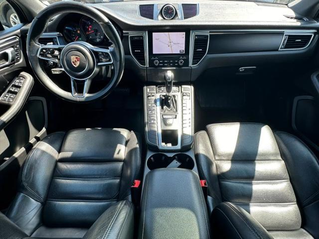 2017 Porsche Macan Base