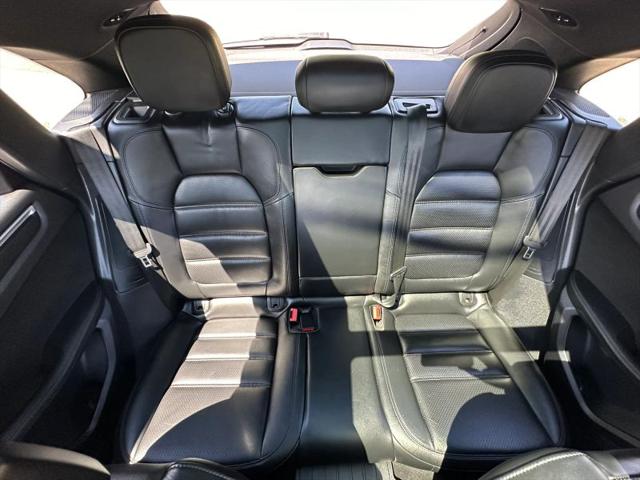 2017 Porsche Macan Base