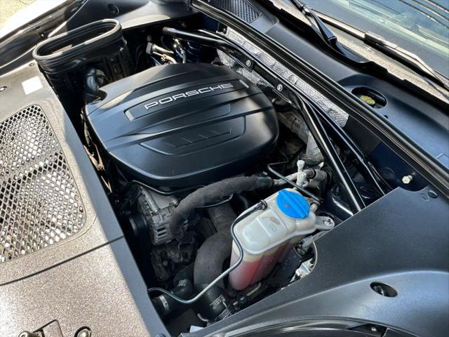 2017 Porsche Macan Base