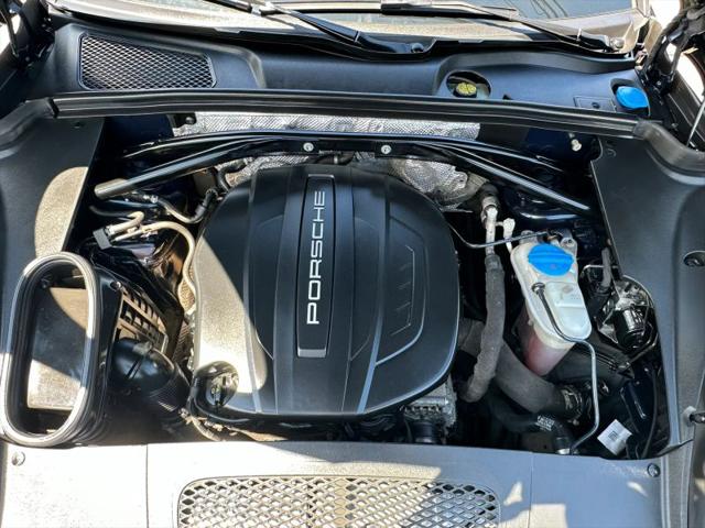 2017 Porsche Macan Base