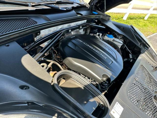 2017 Porsche Macan Base