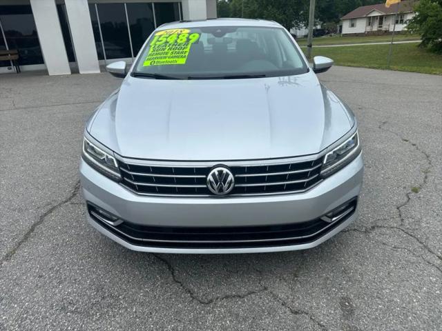 2018 Volkswagen Passat 3.6L V6 SEL Premium