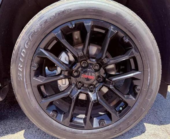 2022 GMC Yukon 2WD SLE