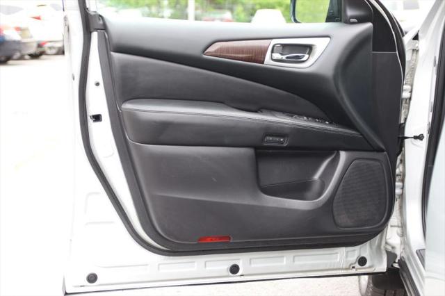 2016 Nissan Pathfinder Platinum