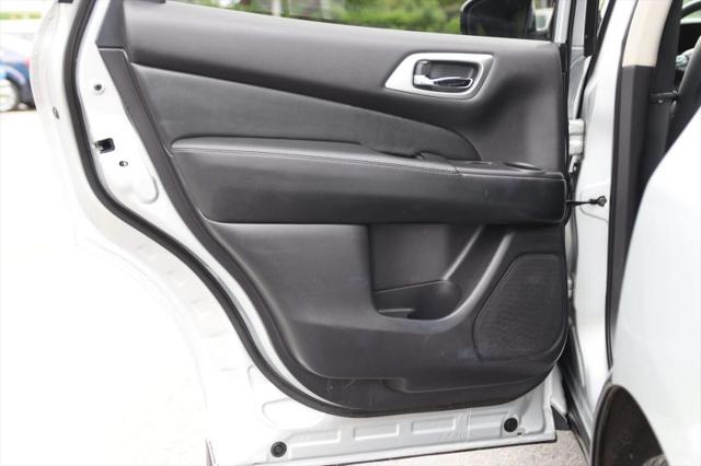 2016 Nissan Pathfinder Platinum