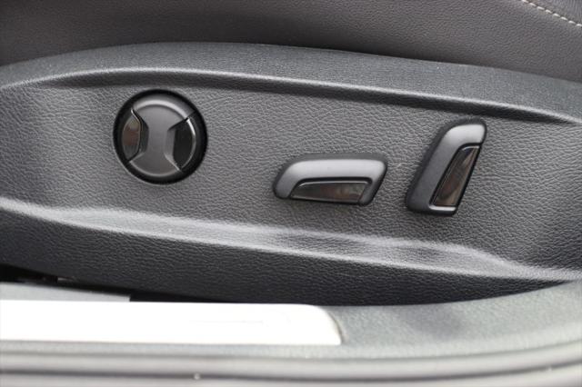 2017 Volkswagen Golf R 4-Door w/DCC & Navigation