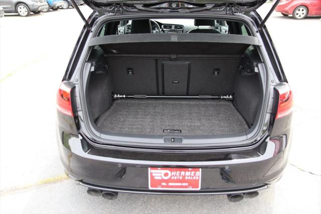 2017 Volkswagen Golf R 4-Door w/DCC & Navigation