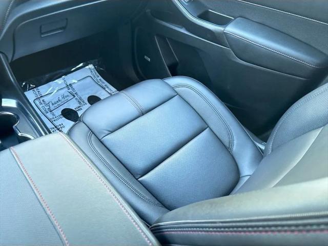 2023 Chevrolet Traverse AWD RS