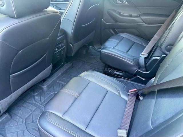 2023 Chevrolet Traverse AWD RS