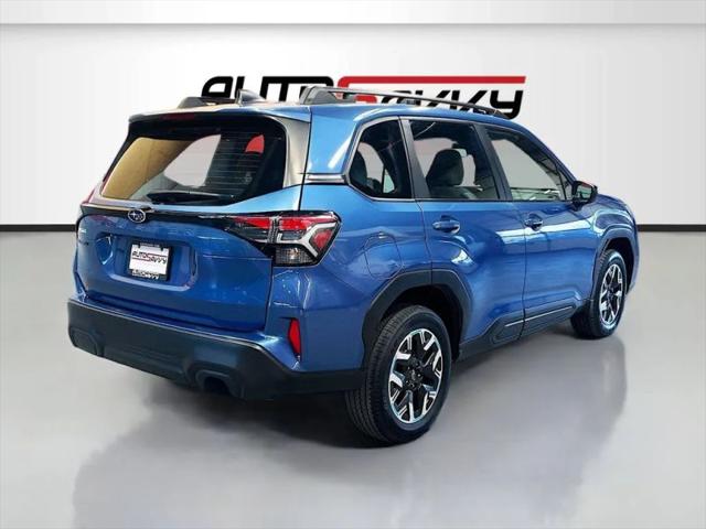 2025 Subaru Forester Base