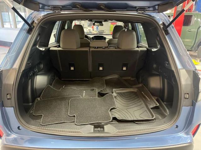 2025 Subaru Forester Base