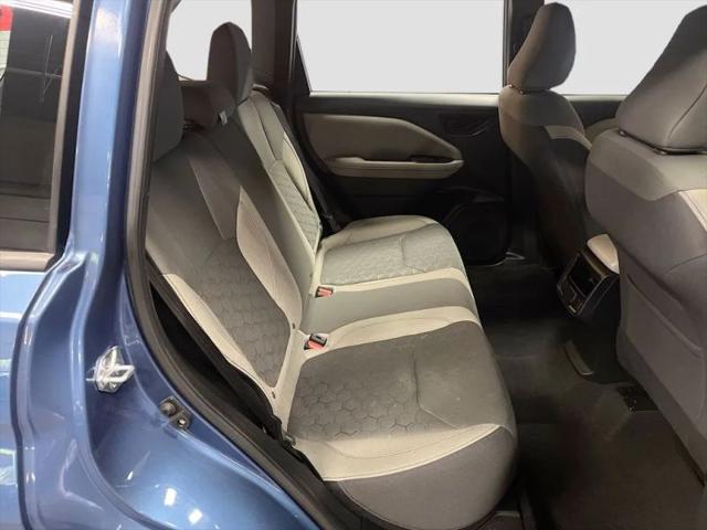 2025 Subaru Forester Base