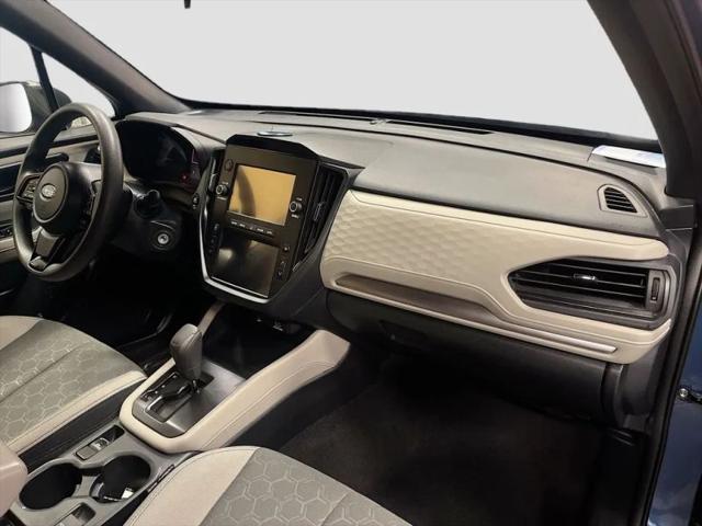 2025 Subaru Forester Base
