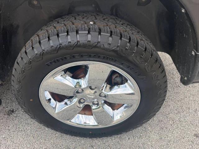 2017 Ram 1500 Lone Star Crew Cab 4x4 5'7" Box