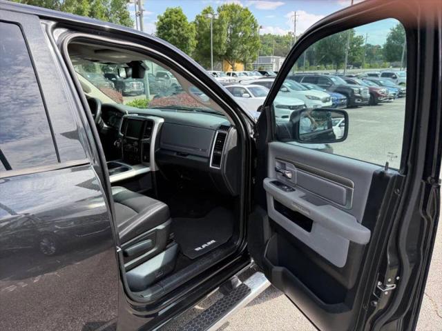 2017 Ram 1500 Lone Star Crew Cab 4x4 5'7" Box