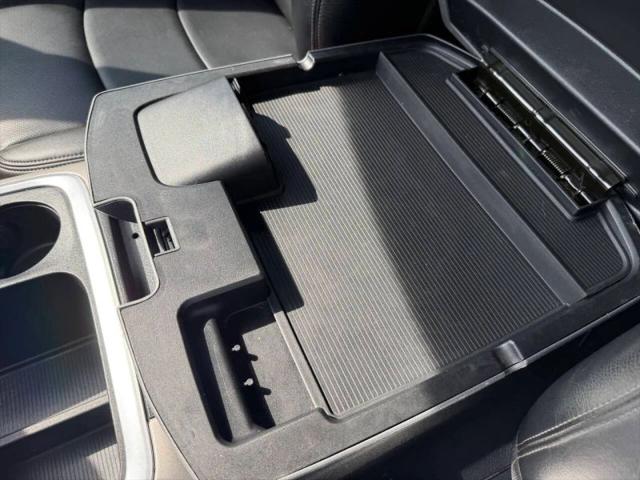 2017 Ram 1500 Lone Star Crew Cab 4x4 5'7" Box