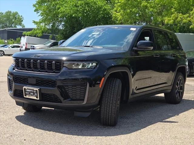 2026 Jeep Grand Cherokee Altitude 4x4