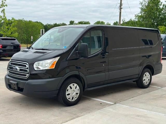 2017 Ford Transit w/Sliding Side Door w/RWB