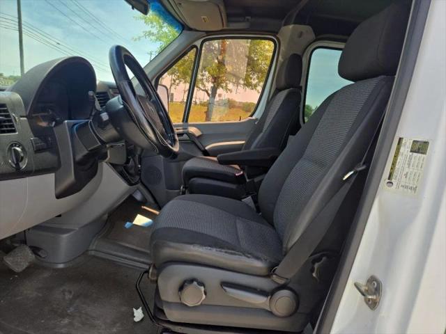 2011 Mercedes-Benz Sprinter 2500 Normal Roof