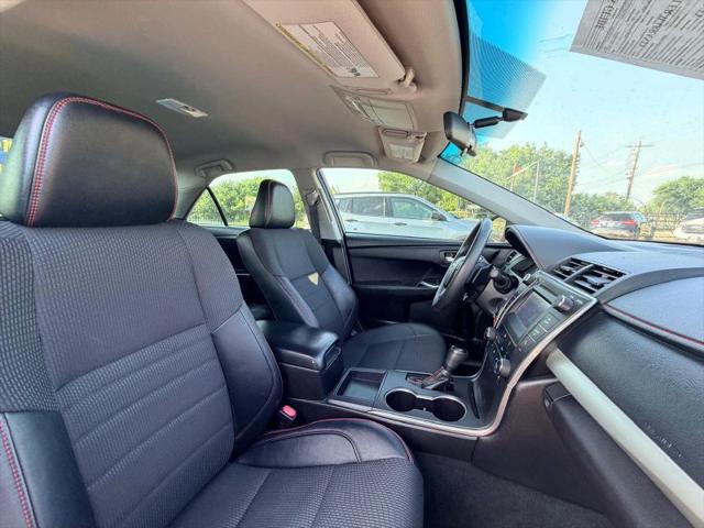 2017 Toyota Camry SE