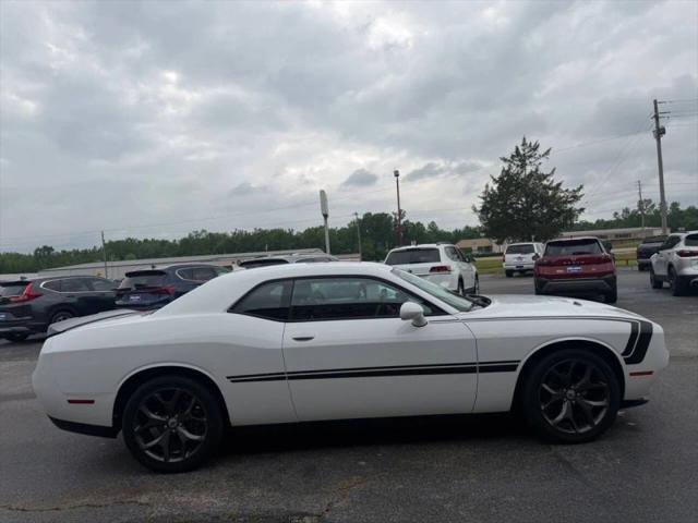 2017 Dodge Challenger SXT