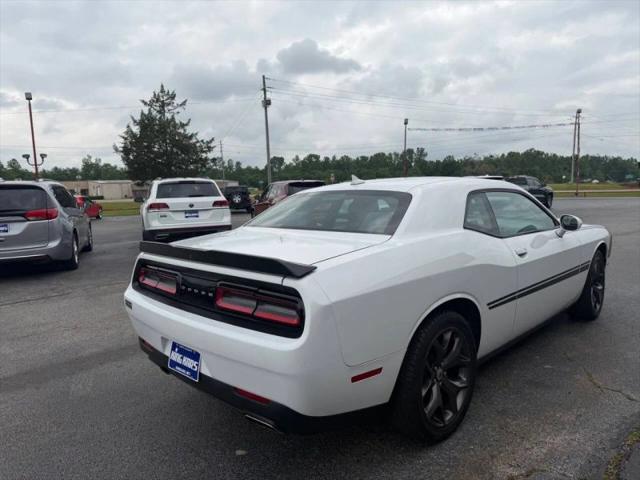 2017 Dodge Challenger SXT