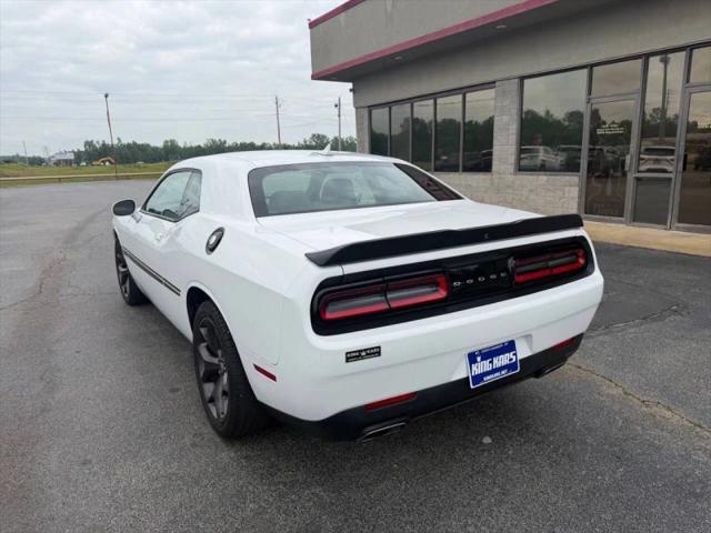 2017 Dodge Challenger SXT