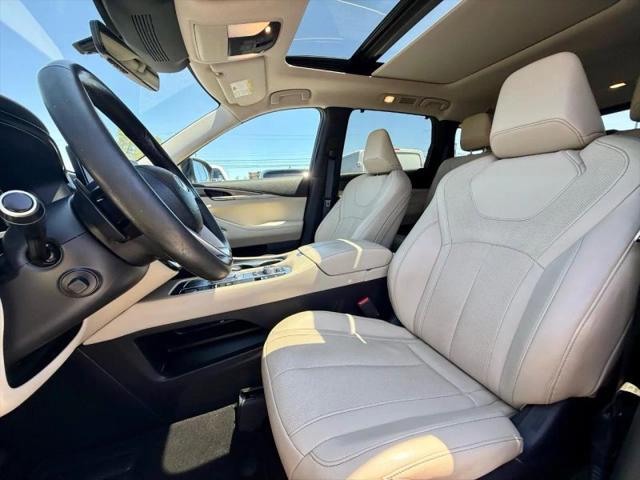 2023 INFINITI QX60 LUXE